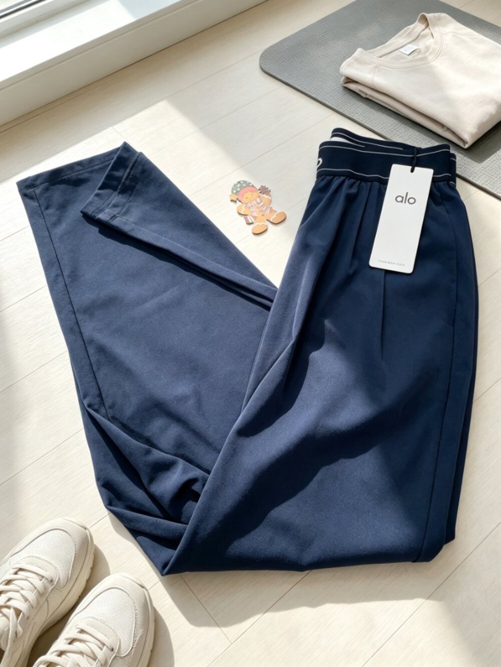 👮‍♀️ALO Yoga Suit Up Trouser Navy Regular 30" Inseam🐋NWT - Picture 6 of 8